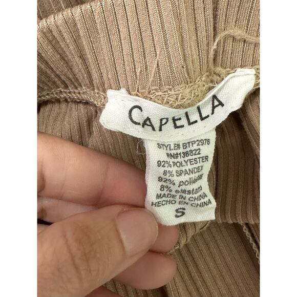 Capella beige ribbed pull on shorts size Small - Picture 3 of 5